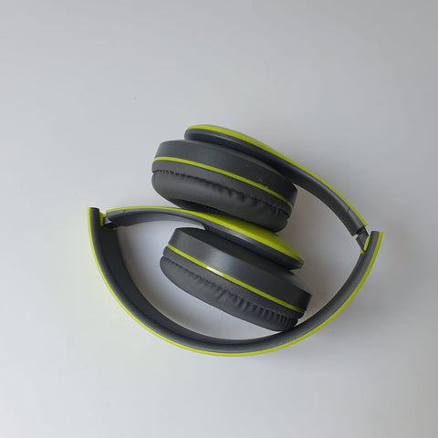 Image of Green foldable headphones 1